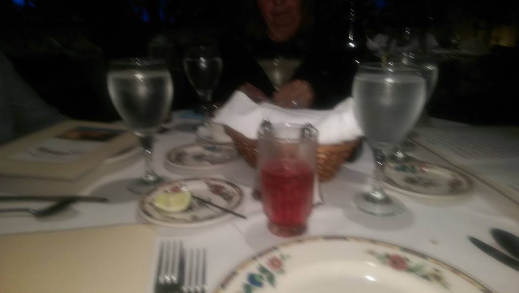 Marianaccis | restaurant | 24 Sherman St, Port Chester, NY 10573, USA | 9149393450 OR +1 914-939-3450