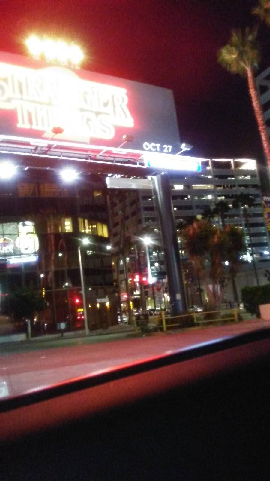 Cantaloop Deserts. & Snacks | cafe | 7095 Hollywood Blvd #106, Los Angeles, CA 90028, USA | 3238740886 OR +1 323-874-0886