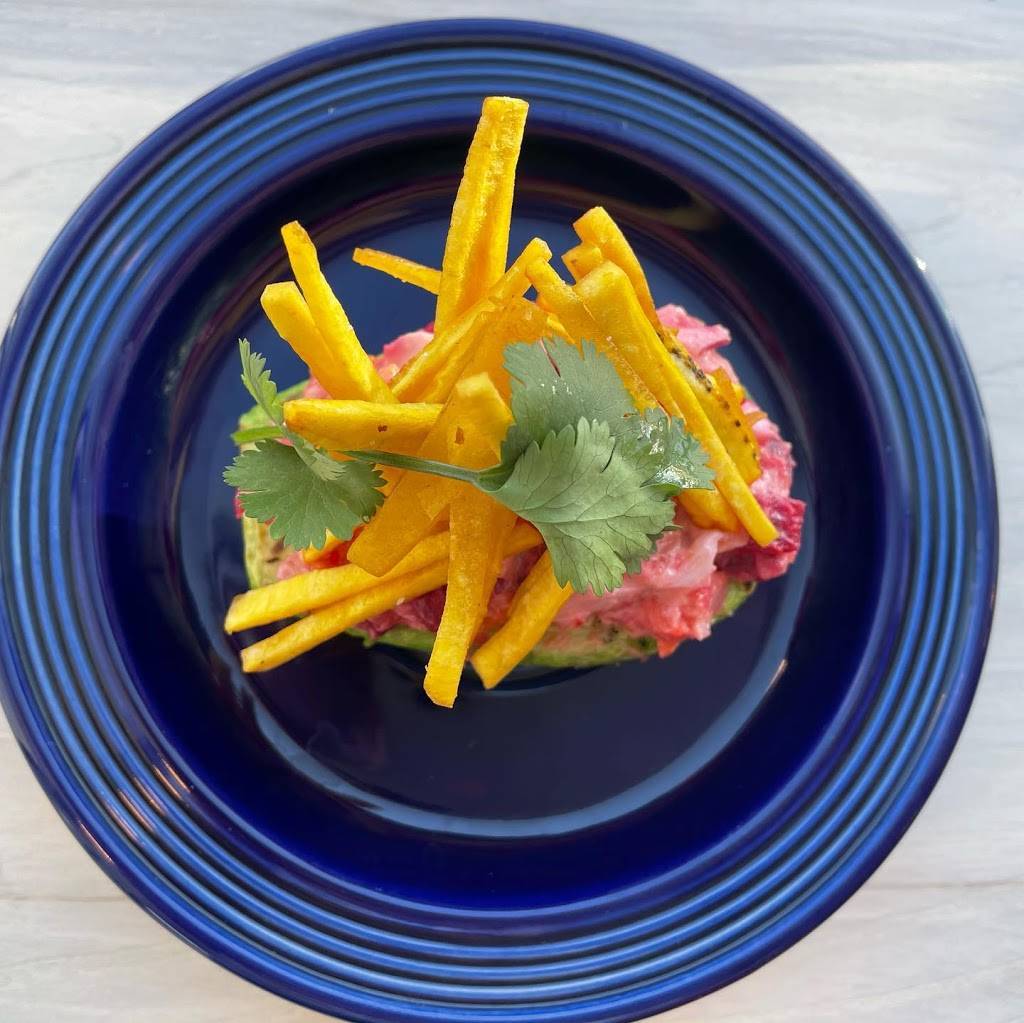 Noche Restaurant & Bar | restaurant | 6601 Northway, Greendale, WI 53129, USA | 4142462002 OR +1 414-246-2002