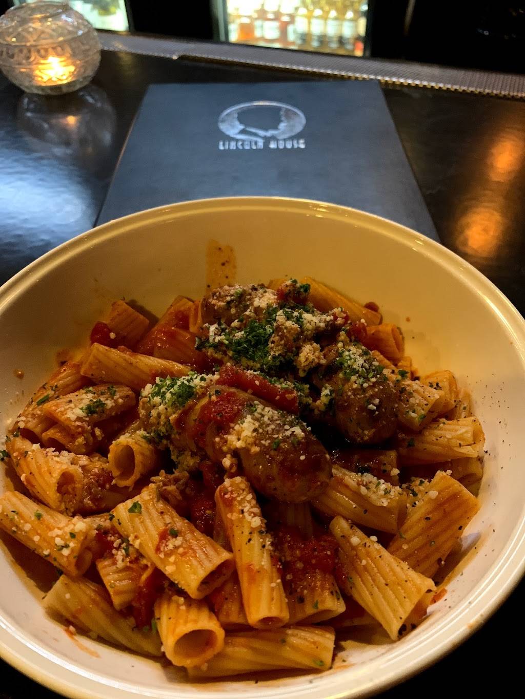 Lincoln House | restaurant | 144 W Badillo St, Covina, CA 91723, USA | 6267329827 OR +1 626-732-9827