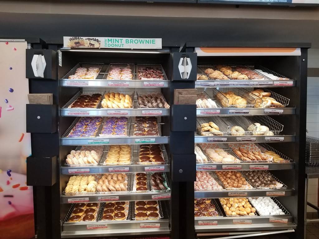 Dunkin | cafe | 3033 Solomons Island Rd, Edgewater, MD 21037, USA | 4109561176 OR +1 410-956-1176