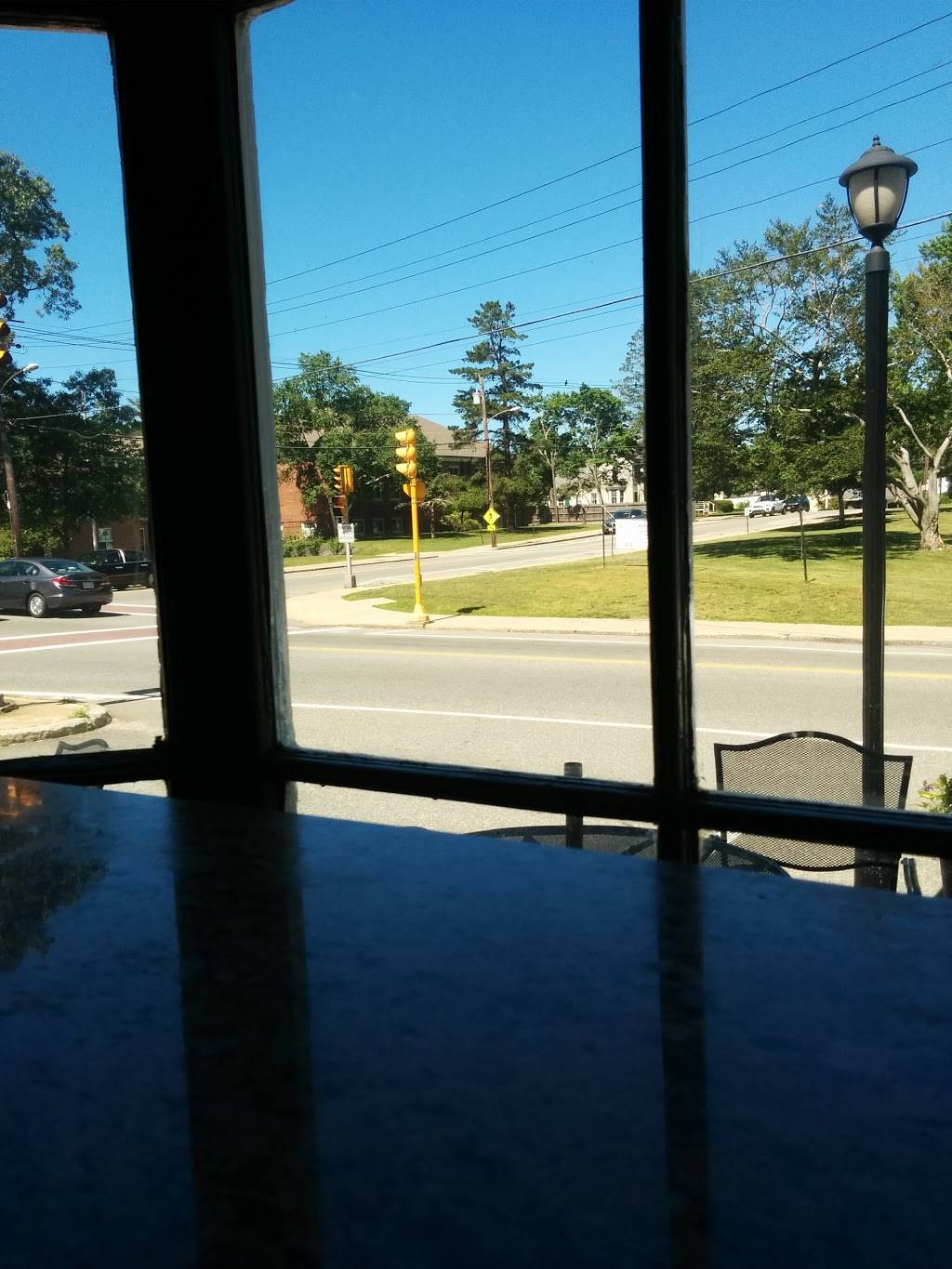 Dover Cafe & Deli | cafe | 60 Centre St, Dover, MA 02030, USA | 5087851501 OR +1 508-785-1501