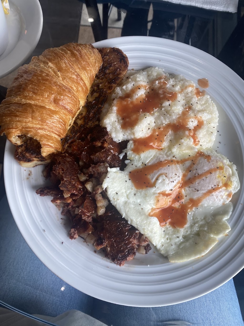 Grannys Kitchen | restaurant | 581 E Main St, Rochester, NY 14607, USA | 5854812727 OR +1 585-481-2727