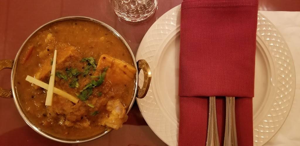 Tandoor Indian Cuisine | restaurant | 170 Main St #4, Middletown, CT 06457, USA | 8603466600 OR +1 860-346-6600