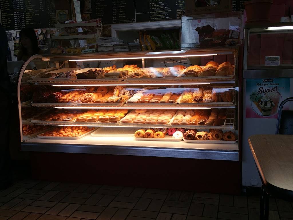 Donut Delite | bakery | 732 Willow Rd, Menlo Park, CA 94025, USA | 6503229789 OR +1 650-322-9789
