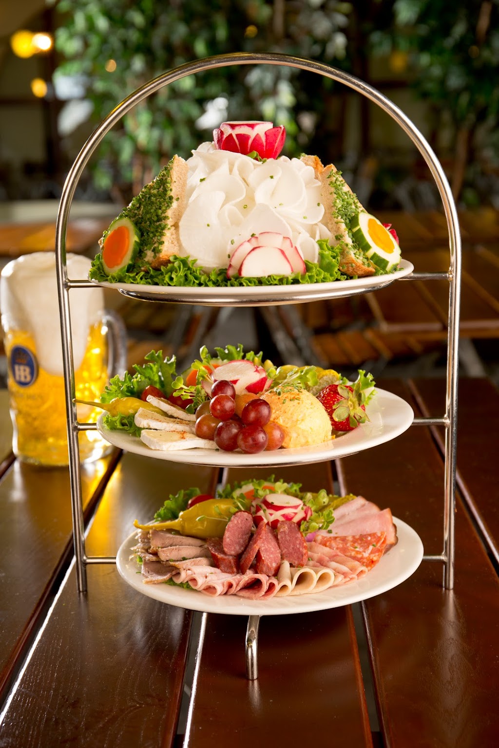 Hofbrauhaus Las Vegas | restaurant | 4510 Paradise Rd, Las Vegas, NV 89169, USA | 7028532337 OR +1 702-853-2337