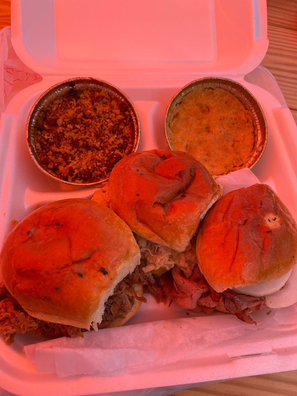 Up With The Sun BBQ | restaurant | 6470 Narcoossee Rd, Orlando, FL 32822, USA | 6892030440 OR +1 689-203-0440