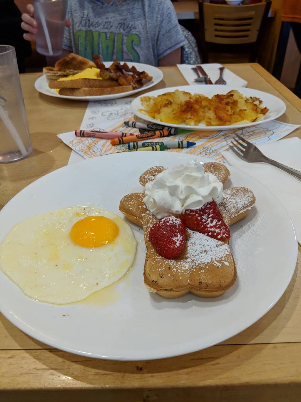 The Pantry Restaurant & Deli | restaurant | 44945 Morley Dr, Clinton Twp, MI 48036, USA | 5864655514 OR +1 586-465-5514