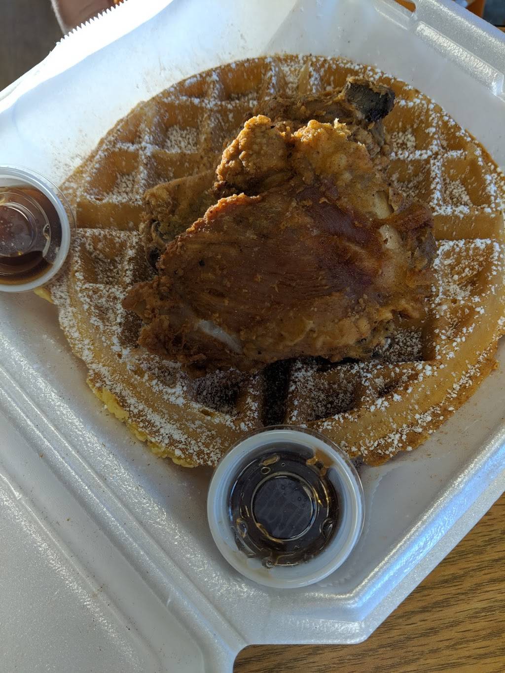 Chucks Famous Chicken Waffles and Seafood | restaurant | 412 Denbigh Blvd, Newport News, VA 23602, USA | 7572432420 OR +1 757-243-2420