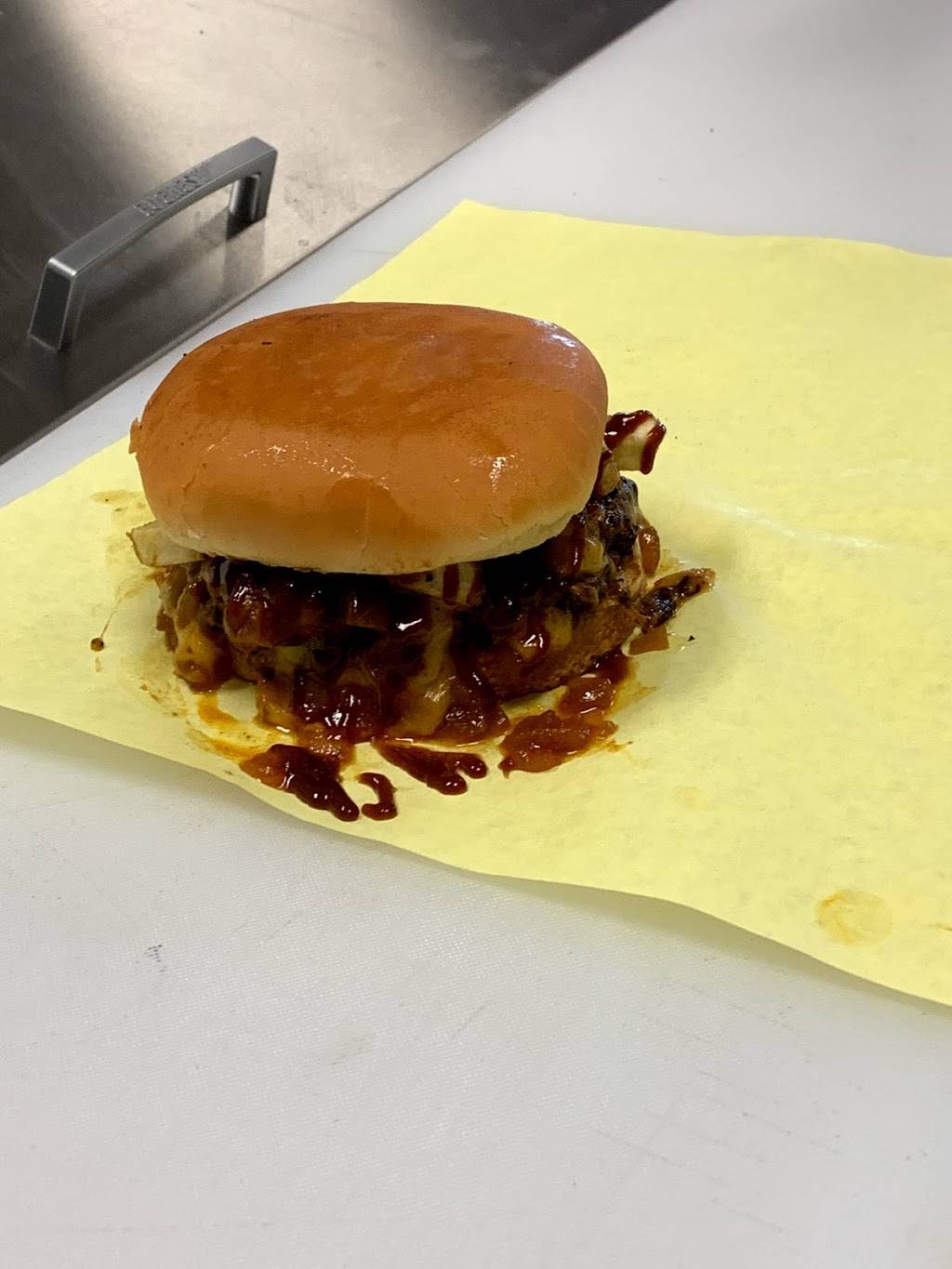 Mo Better Burgers South Bay | restaurant | 12734 Crenshaw Blvd, Hawthorne, CA 90250, USA | 3235311749 OR +1 323-531-1749