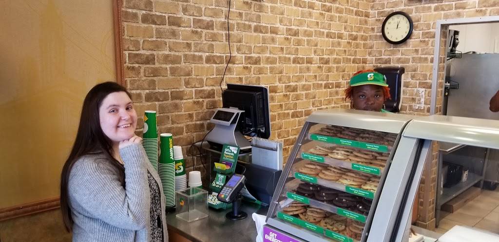 Subway | meal takeaway | 1641 S Jefferson Ave Suite E, St. Louis, MO 63104, USA | 3147711444 OR +1 314-771-1444