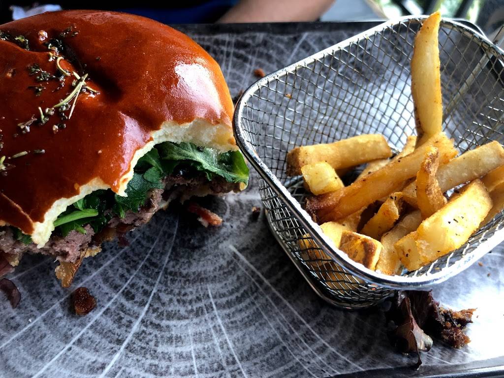 Fathoms Restaurant & Bar | restaurant | 5785 Cape Harbour Dr #106, Cape Coral, FL 33914, USA | 2395420123 OR +1 239-542-0123