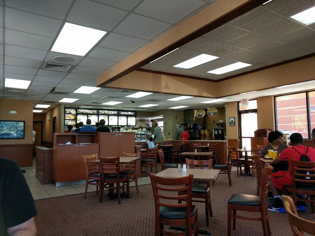 Bojangles Famous Chicken n Biscuits | restaurant | 7000 A Charlotte Pike, Nashville, TN 37209, USA | 6153563860 OR +1 615-356-3860