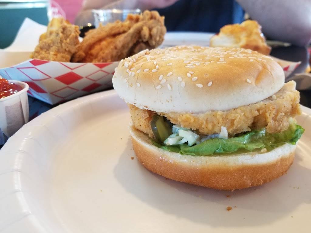 Krispy Krunchy Chicken | restaurant | 4101 N Story Rd, Irving, TX 75038, USA | 9725141178 OR +1 972-514-1178