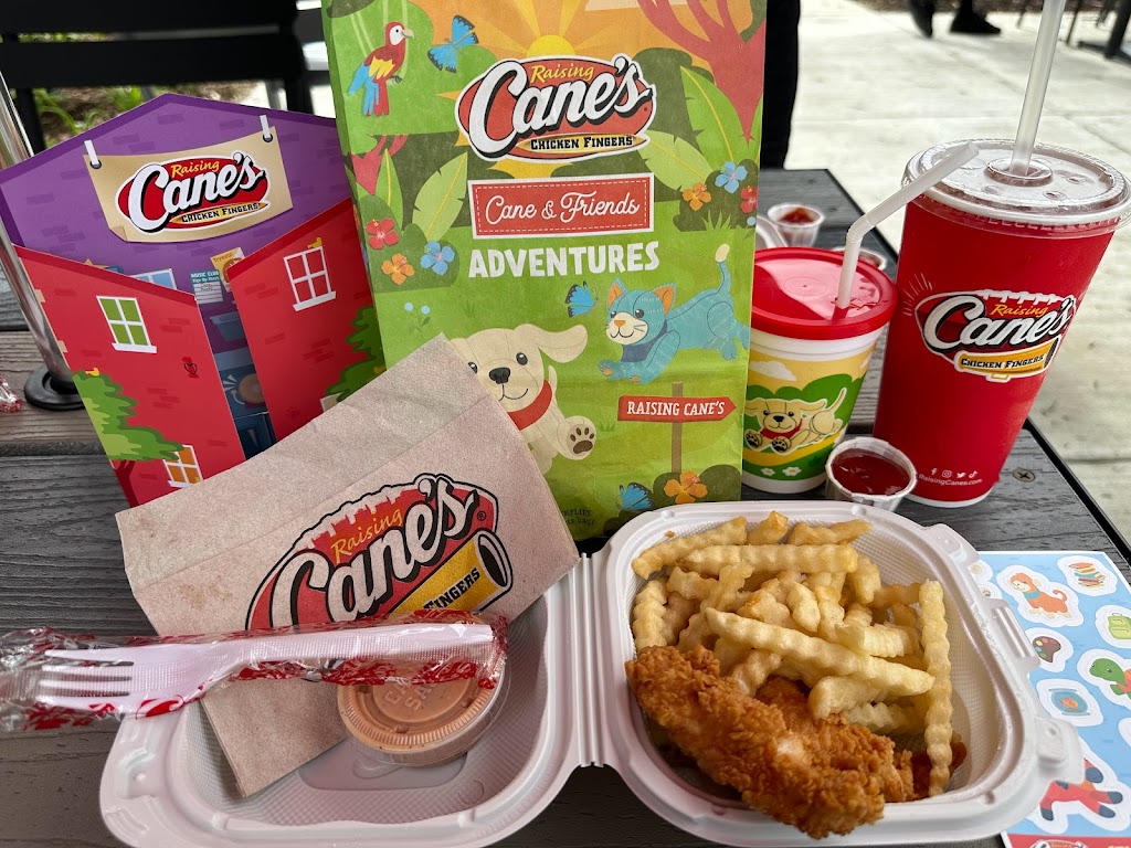 Raising Canes Chicken Fingers | restaurant | 1070 MD-3, Gambrills, MD 21054, USA | 4439525391 OR +1 443-952-5391