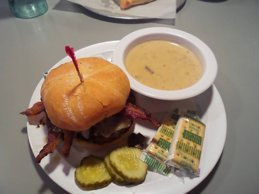 Fabianos Pizzeria of Newnan | restaurant | 19 N Court Square, Newnan, GA 30263, USA | 7706832683 OR +1 770-683-2683