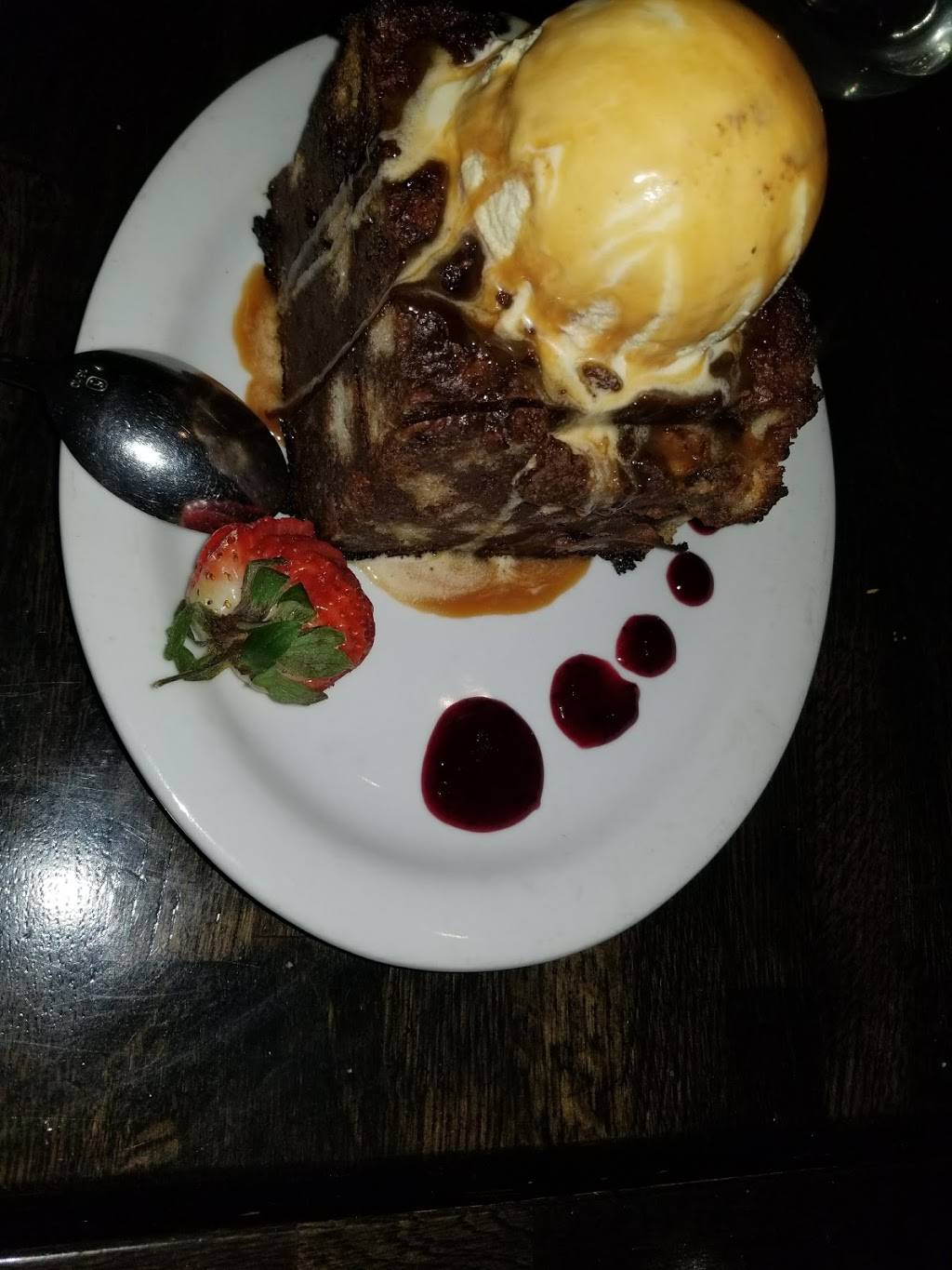 Buca Di Bacco | restaurant | 130 Thomas St, Oakville, ON L6J 3A9, Canada | 9058457396 OR +1 905-845-7396