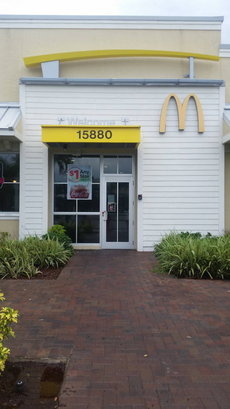 McDonalds | cafe | 15880 Orange Blvd, Loxahatchee, FL 33470, USA | 5617918591 OR +1 561-791-8591