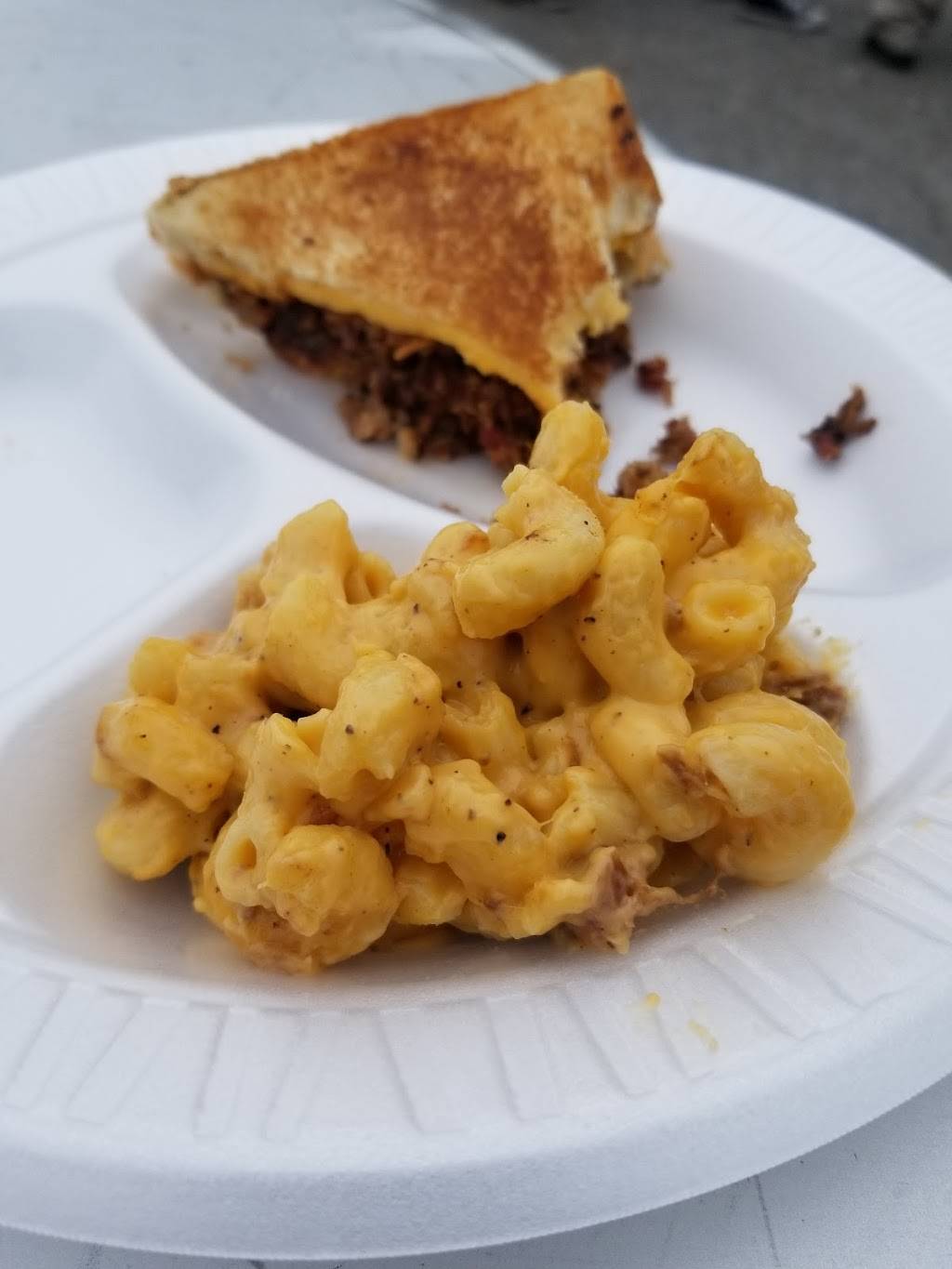 Smoke Shack BBQ Food Truck | restaurant | 2347 Nacogdoches Rd, San Antonio, TX 78209, USA | 2109571430 OR +1 210-957-1430