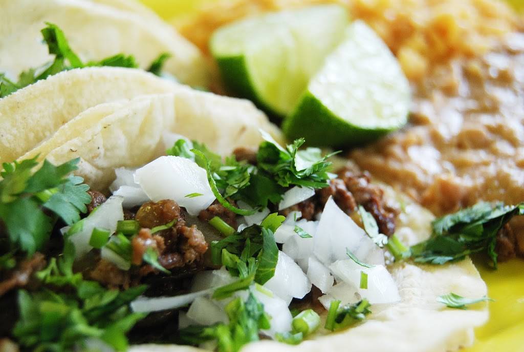 Mi Tierra Mexican Restaurant | restaurant | 5201N Washington Ave, Racine, WI 53406, USA | 2626812112 OR +1 262-681-2112