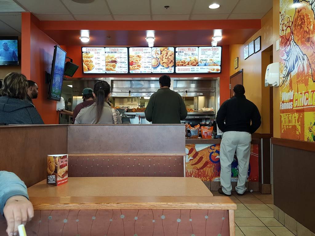 Popeyes Louisiana Kitchen | restaurant | 553 Sayre Ave, Perth Amboy, NJ 08861, USA | 7326385918 OR +1 732-638-5918