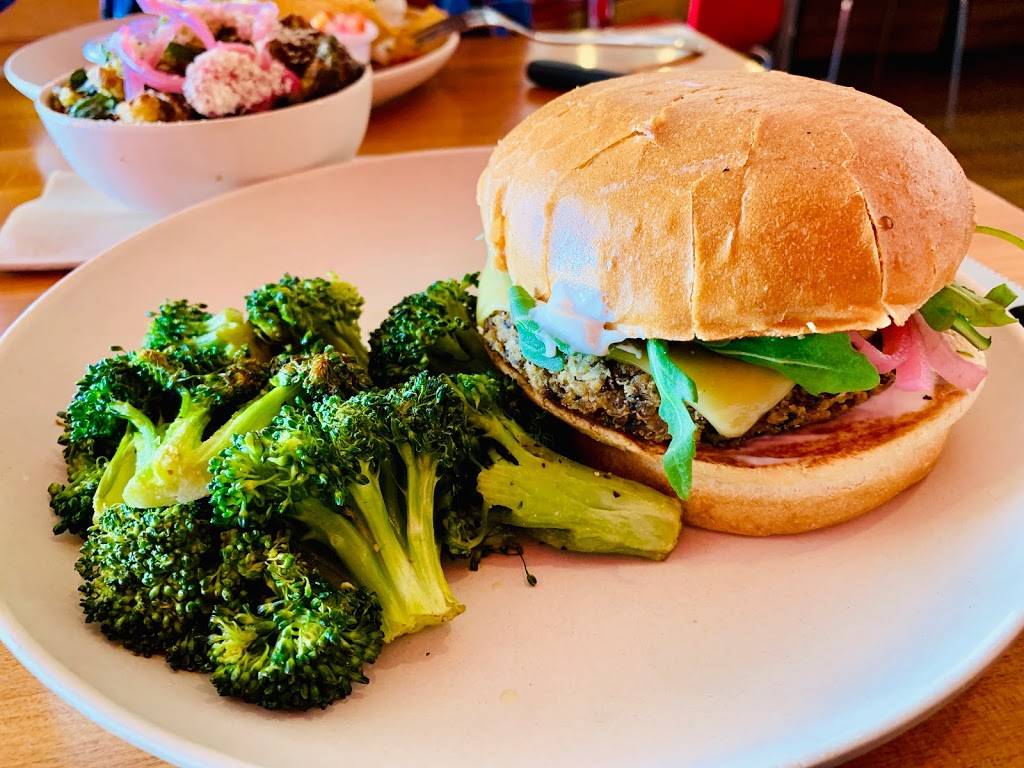 The Veggie Grill | restaurant | 110 S Fairfax Ave, Los Angeles, CA 90036, USA | 3239333997 OR +1 323-933-3997