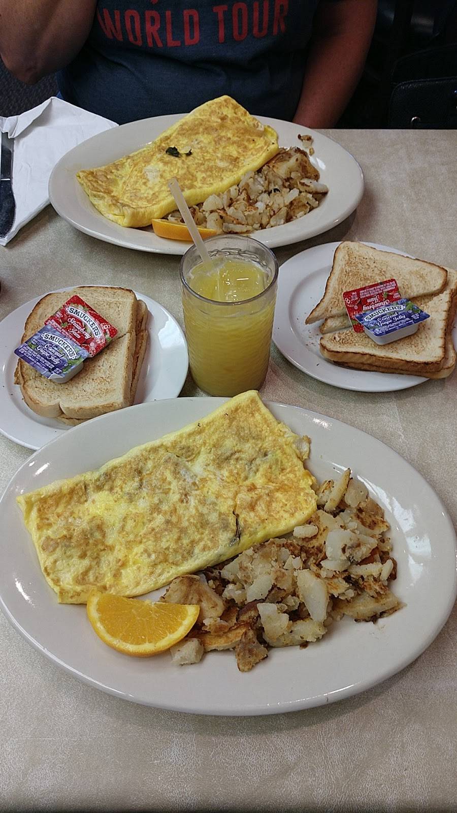 Lisas Kitchen | restaurant | 6601 Dixie Hwy, Fairfield, OH 45014, USA | 5136825902 OR +1 513-682-5902