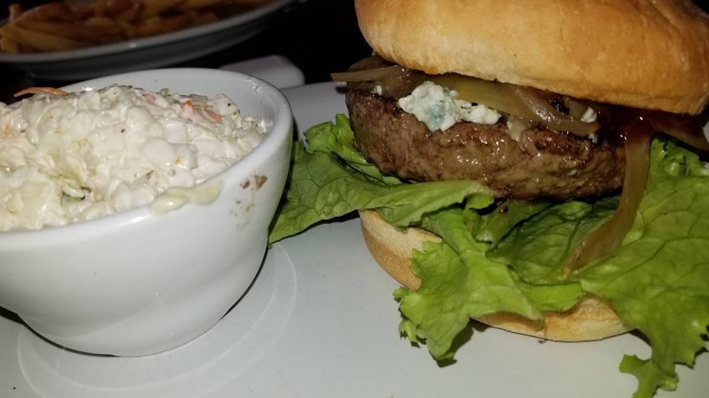 Trumans Tap & Grill | restaurant | 11161 E State Rd 70 #100, Lakewood Ranch, FL 34202, USA | 9417551800 OR +1 941-755-1800