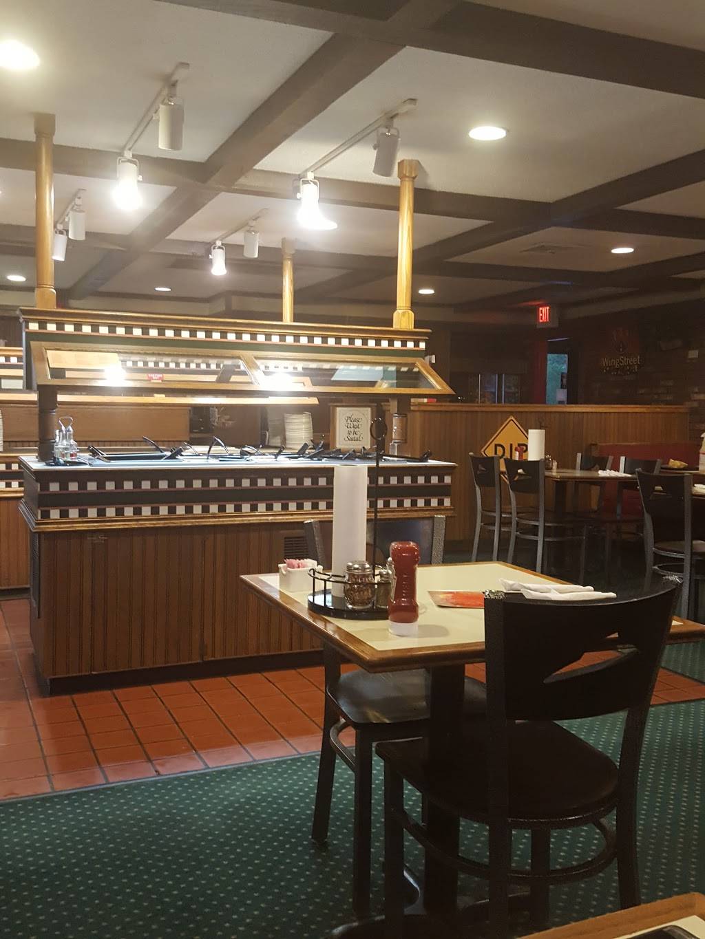 Pizza Hut | meal takeaway | 238 Meadow St, Littleton, NH 03561, USA | 6034446493 OR +1 603-444-6493