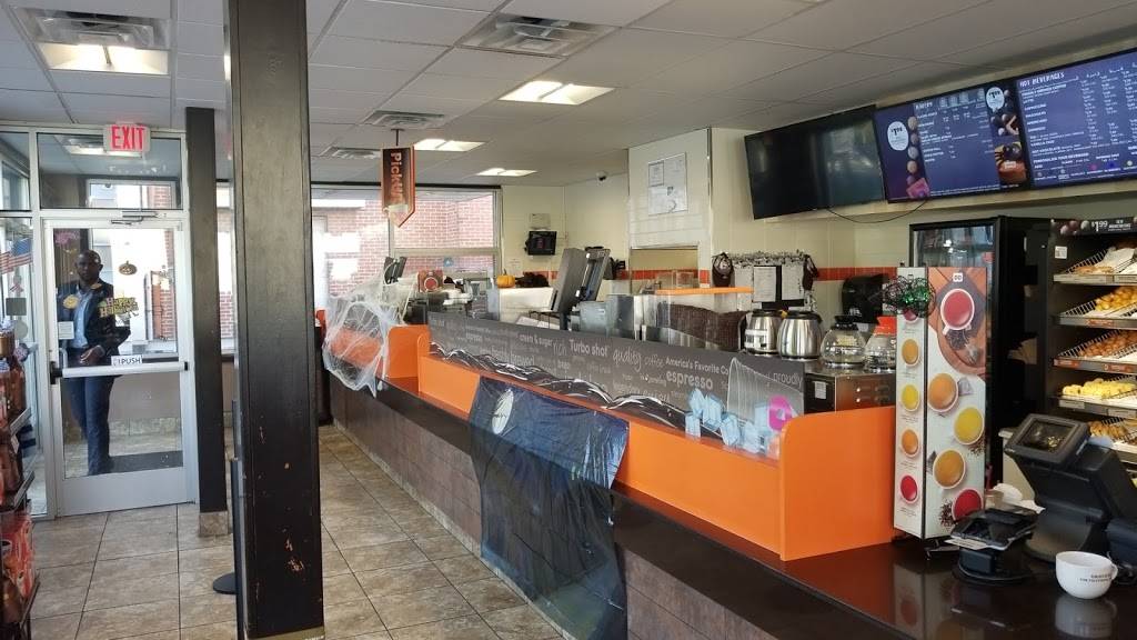 Dunkin | bakery | 823 Main St, Stroudsburg, PA 18360, USA | 5704215221 OR +1 570-421-5221