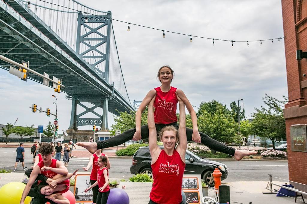 FringeArts | restaurant | 140 N Christopher Columbus Blvd, Philadelphia, PA 19106, USA | 2154139006 OR +1 215-413-9006