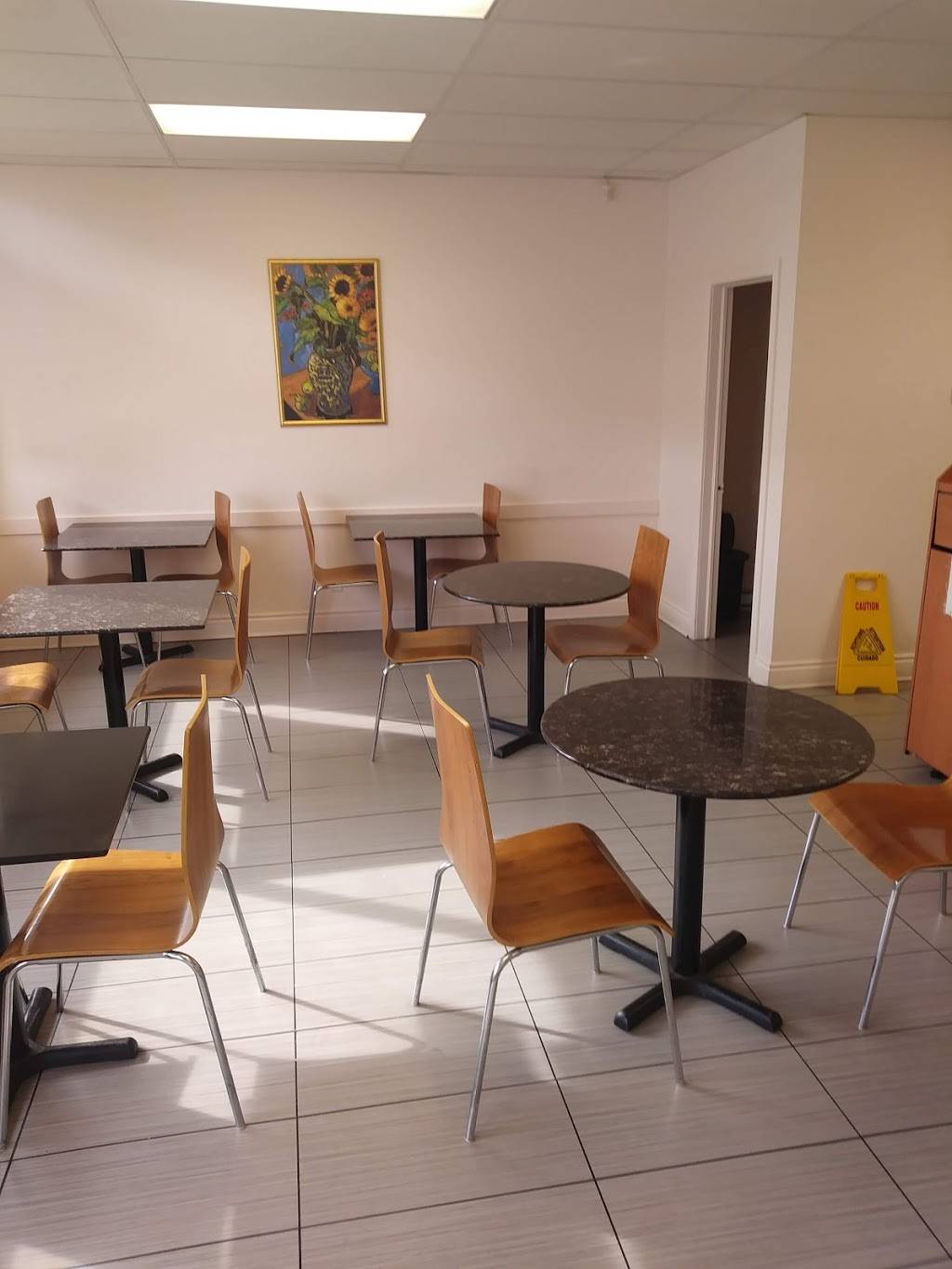 Pizza Ekoo | restaurant | 11861 Boulevard Langelier, Montréal-Nord, QC H1G 3M4, Canada | 5143281328 OR +1 514-328-1328