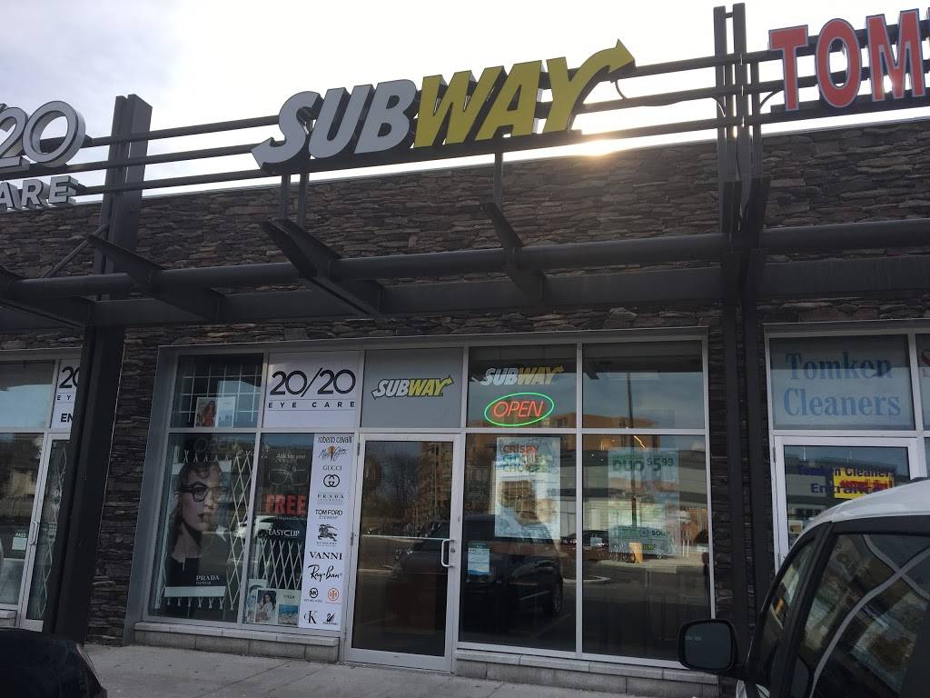 Subway | meal takeaway | Tomken Road, 925 Rathburn Rd E Unit C7, Mississauga, ON L4W 4C3, Canada | 9056158989 OR +1 905-615-8989