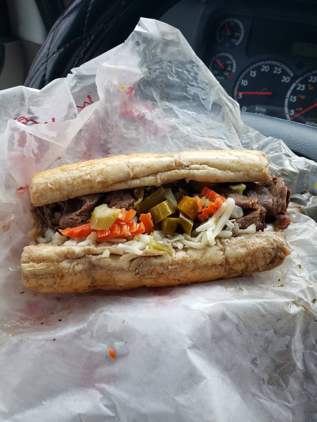 Portillos Hot Dogs | meal takeaway | 950 S Barrington Rd, Streamwood, IL 60107, USA | 6302136656 OR +1 630-213-6656