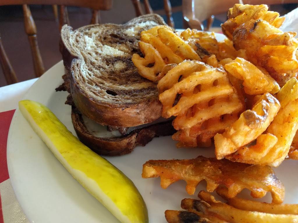 Andreas Red Rooster | restaurant | N14 w22032 Watertown Rd, Waukesha, WI 53186, USA | 2625741230 OR +1 262-574-1230