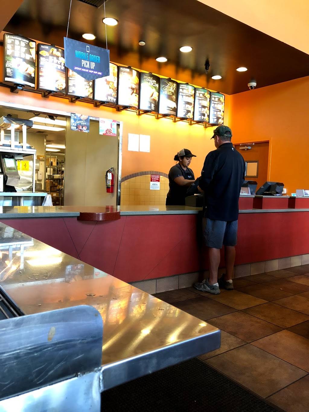 Taco Bell | meal takeaway | 3839 Emery St #700, Emeryville, CA 94608, USA | 5108440531 OR +1 510-844-0531