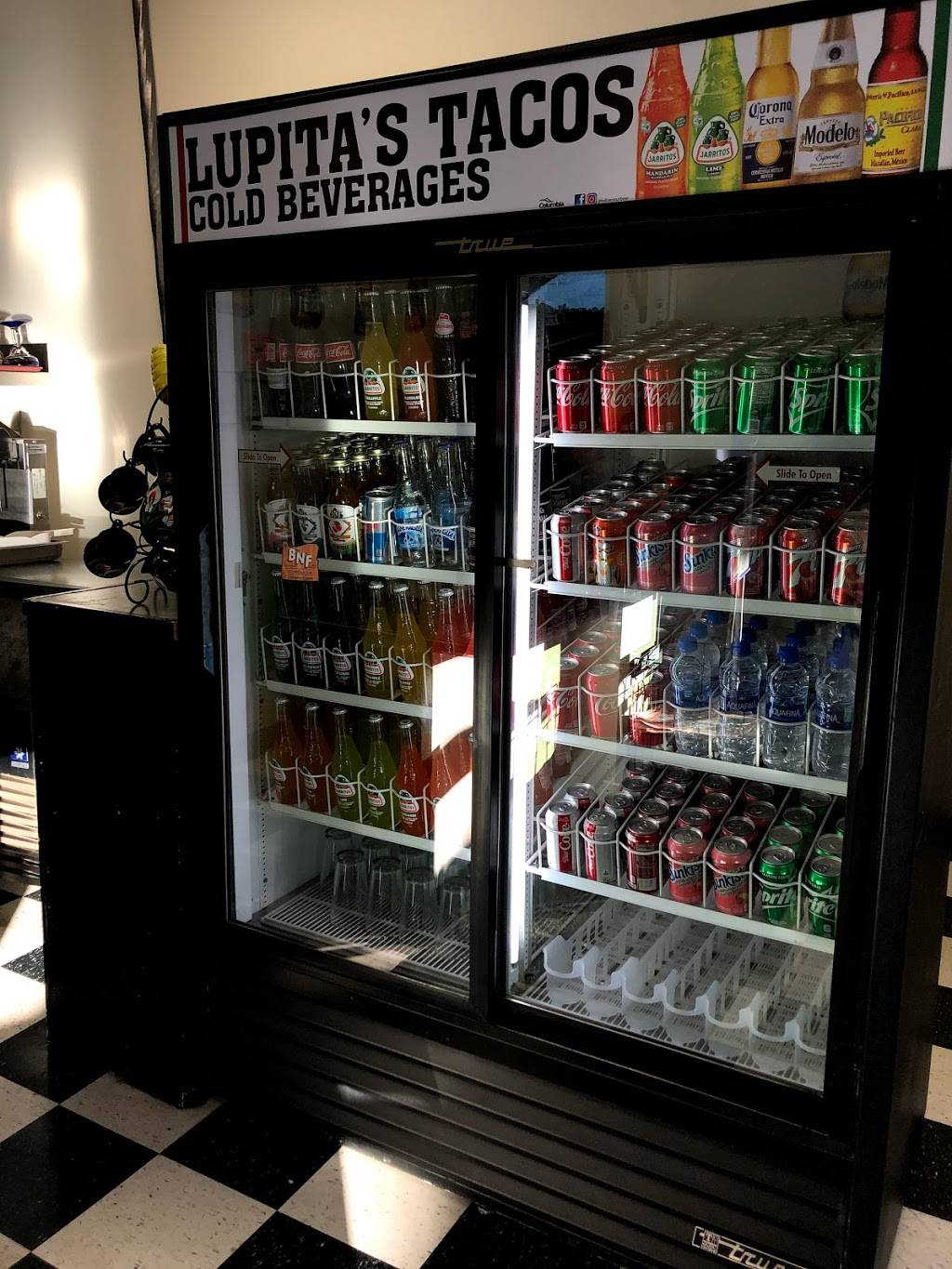 Lupitas Tacos | restaurant | 55 Silver Ln, Eugene, OR 97404, USA | 5416880613 OR +1 541-688-0613