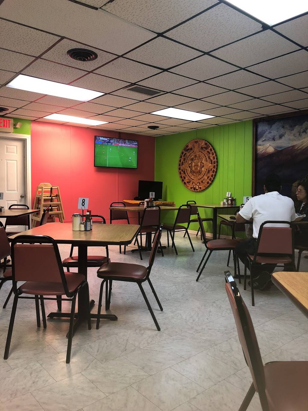 La Fuente | restaurant | 3640w W 59th St, Chicago, IL 60629, USA | 7735821665 OR +1 773-582-1665