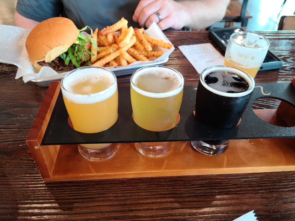 Social Tap Drinkery | restaurant | 4510 E 19th St N Suite #101, Wichita, KS 67208, USA | 3162608591 OR +1 316-260-8591