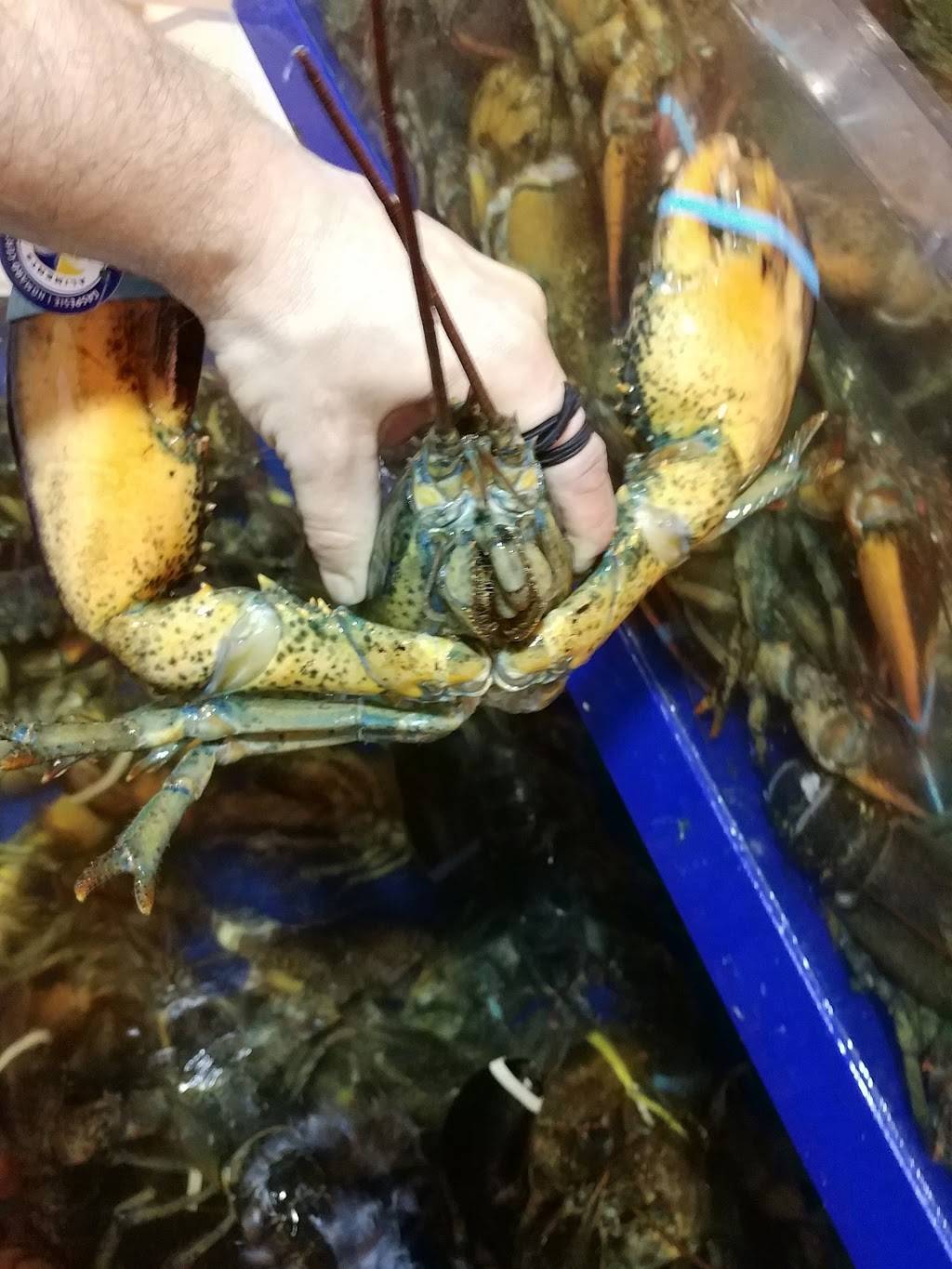 Poissonnerie du Marché | restaurant | 3535 Autoroute Laval Ouest, (440) West, Laval, QC H7P 5G9, Canada | 4506822929 OR +1 450-682-2929