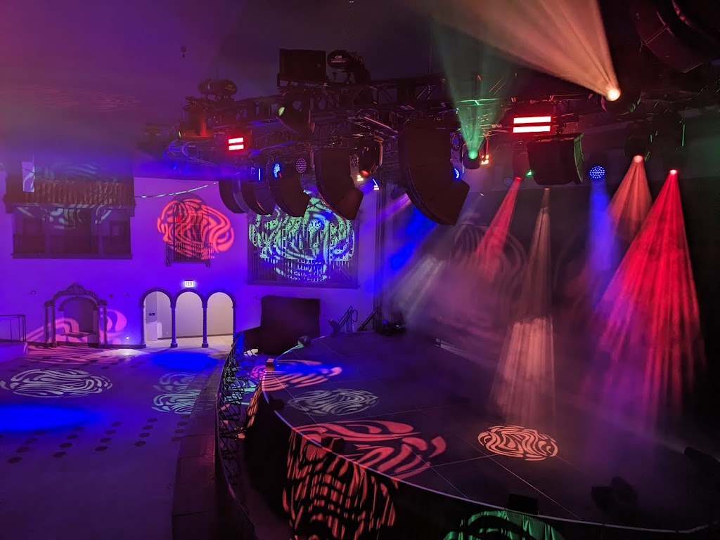 Ramova | restaurant | 3520 S Halsted St, Chicago, IL 60609, USA | 3129880838 OR +1 312-988-0838