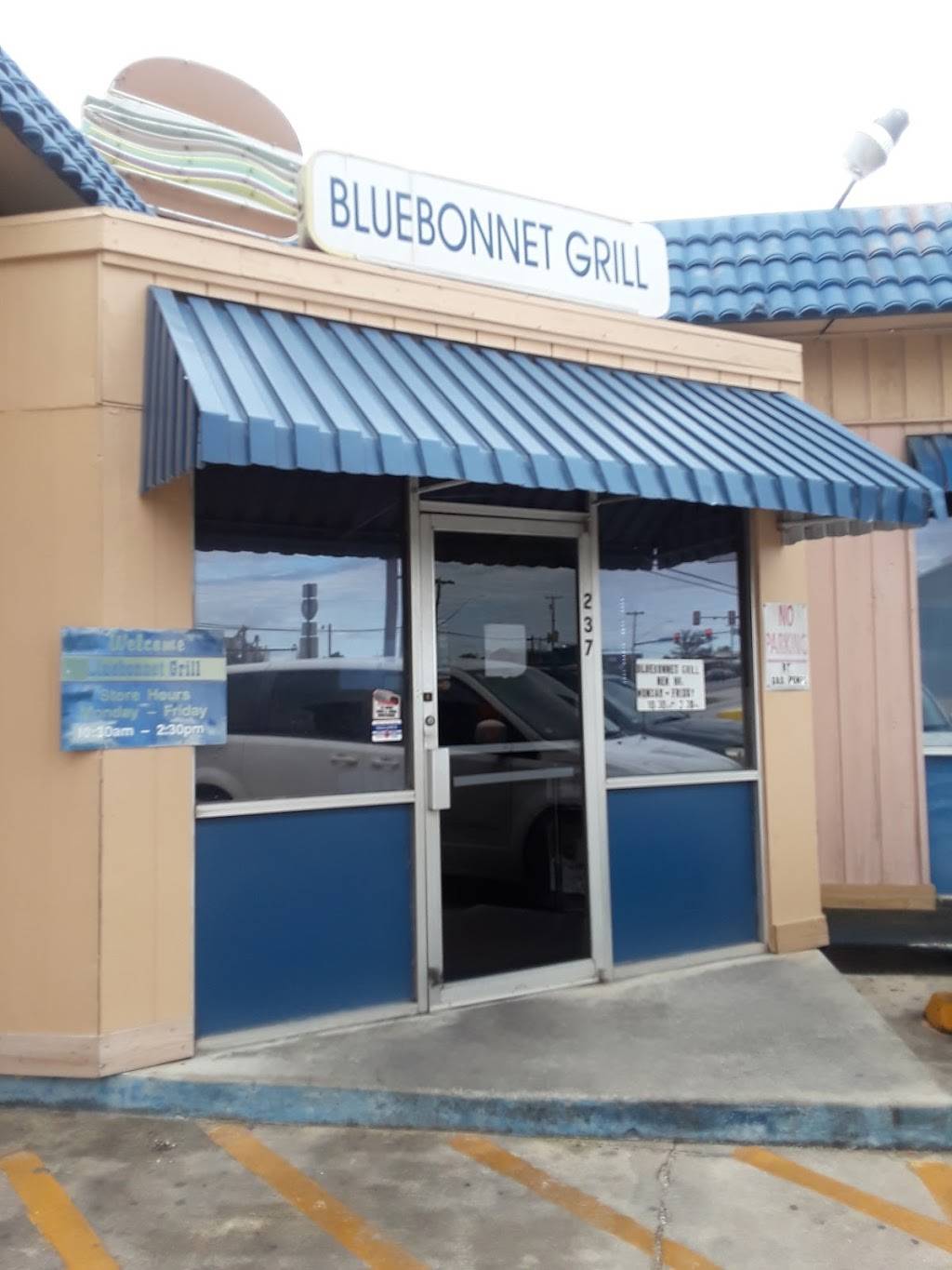 Radickes Bluebonnet Grill | restaurant | 237 N Ww White Rd, San Antonio, TX 78219, USA | 2103374007 OR +1 210-337-4007