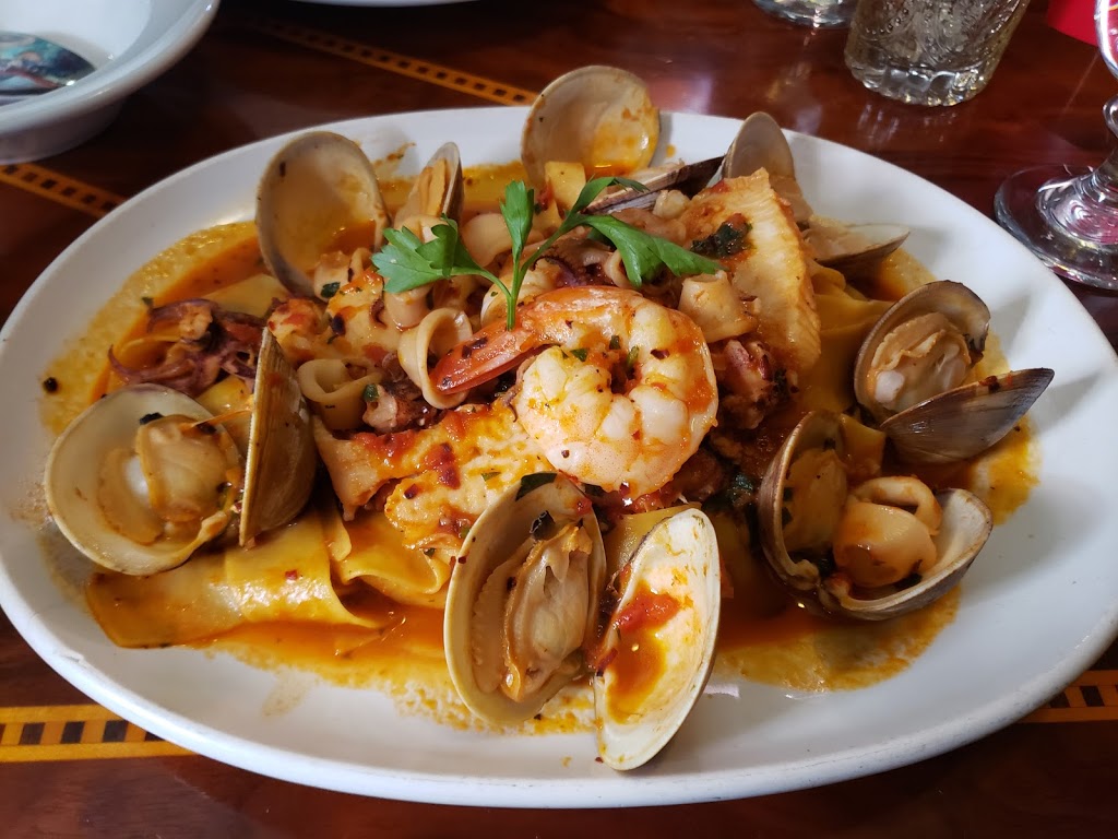 Lucia Ristorante | restaurant | 415 Hanover St, Boston, MA 02113, USA | 6173672353 OR +1 617-367-2353