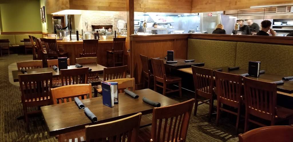 Carrabbas Italian Grill | restaurant | 1645 Niagara Falls Blvd, Amherst, NY 14228, USA | 7168335003 OR +1 716-833-5003