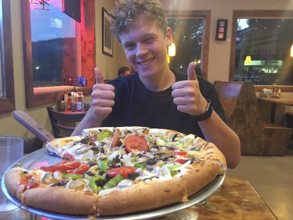 Bob Dog Pizza | restaurant | 3160 US-50, South Lake Tahoe, CA 96150, USA | 5305772364 OR +1 530-577-2364