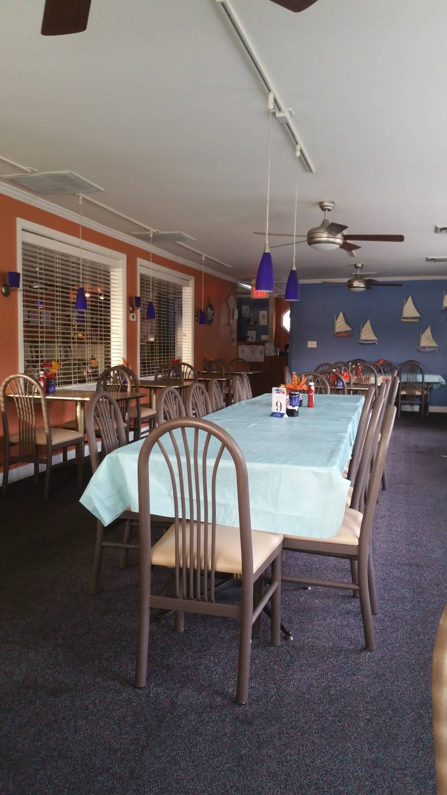 The Landing Grill | restaurant | 8629 River Rd, Petersburg, VA 23803, USA | 8045903300 OR +1 804-590-3300