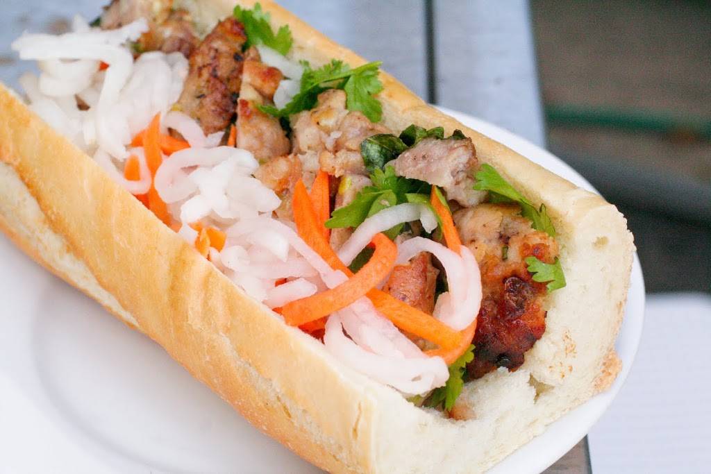 Moon Rabbit | restaurant | 510 E Main St, Watertown, WI 53094, USA | 9202451603 OR +1 920-245-1603