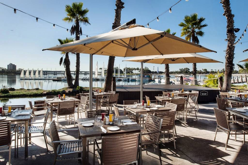 Barefoot Bar & Grill | restaurant | 1404 Vacation Rd, San Diego, CA 92109, USA | 8585815960 OR +1 858-581-5960