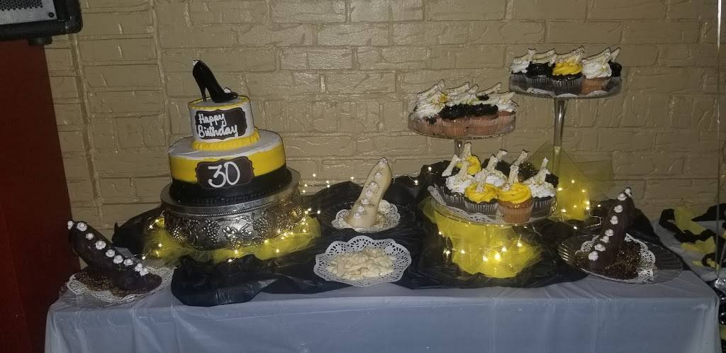 Double Deuce Sports Bar & Grill | restaurant | 2529 W Broadway, Louisville, KY 40211, USA | 5023985308 OR +1 502-398-5308