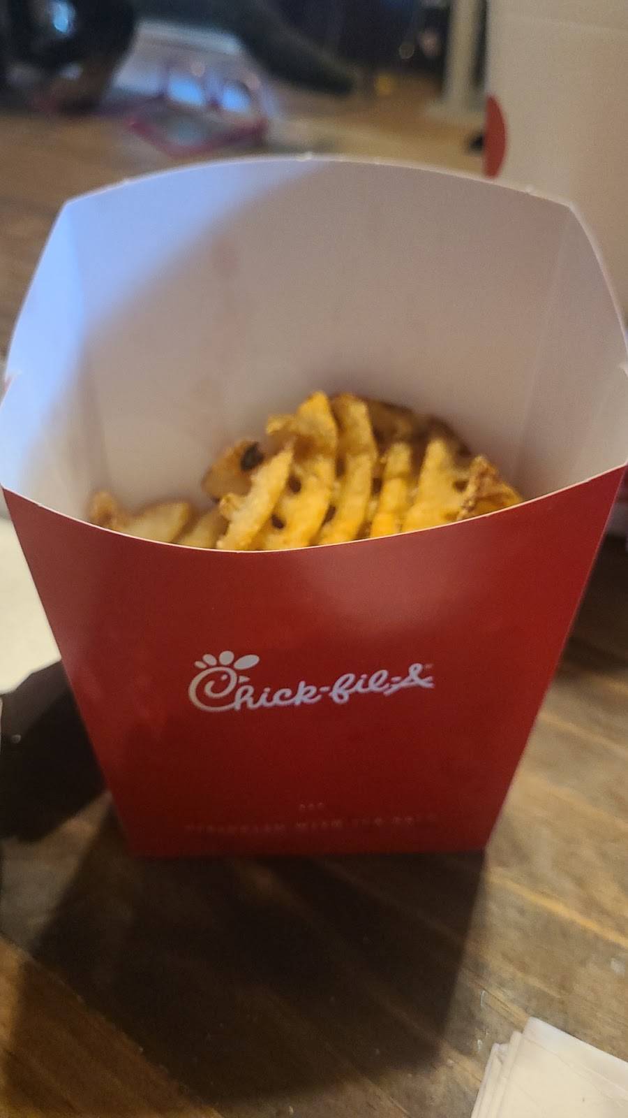 Chick-fil-A | restaurant | 285 I-45 S, Huntsville, TX 77340, USA | 9365717100 OR +1 936-571-7100